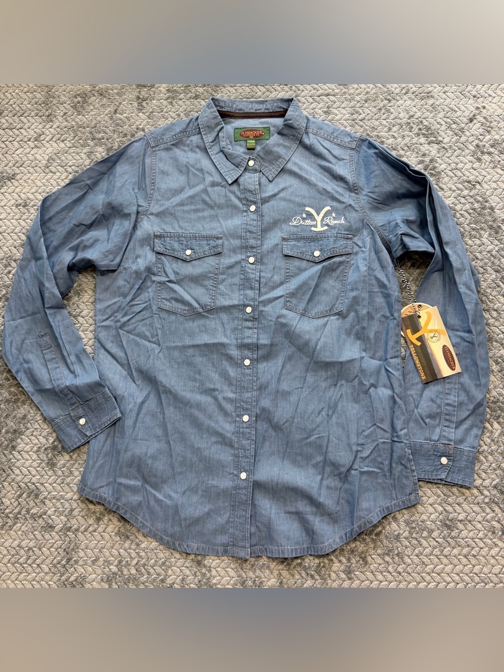 Flyshacker Yellowstone Collection Denim Horse Graphic Western Shirt Size Large